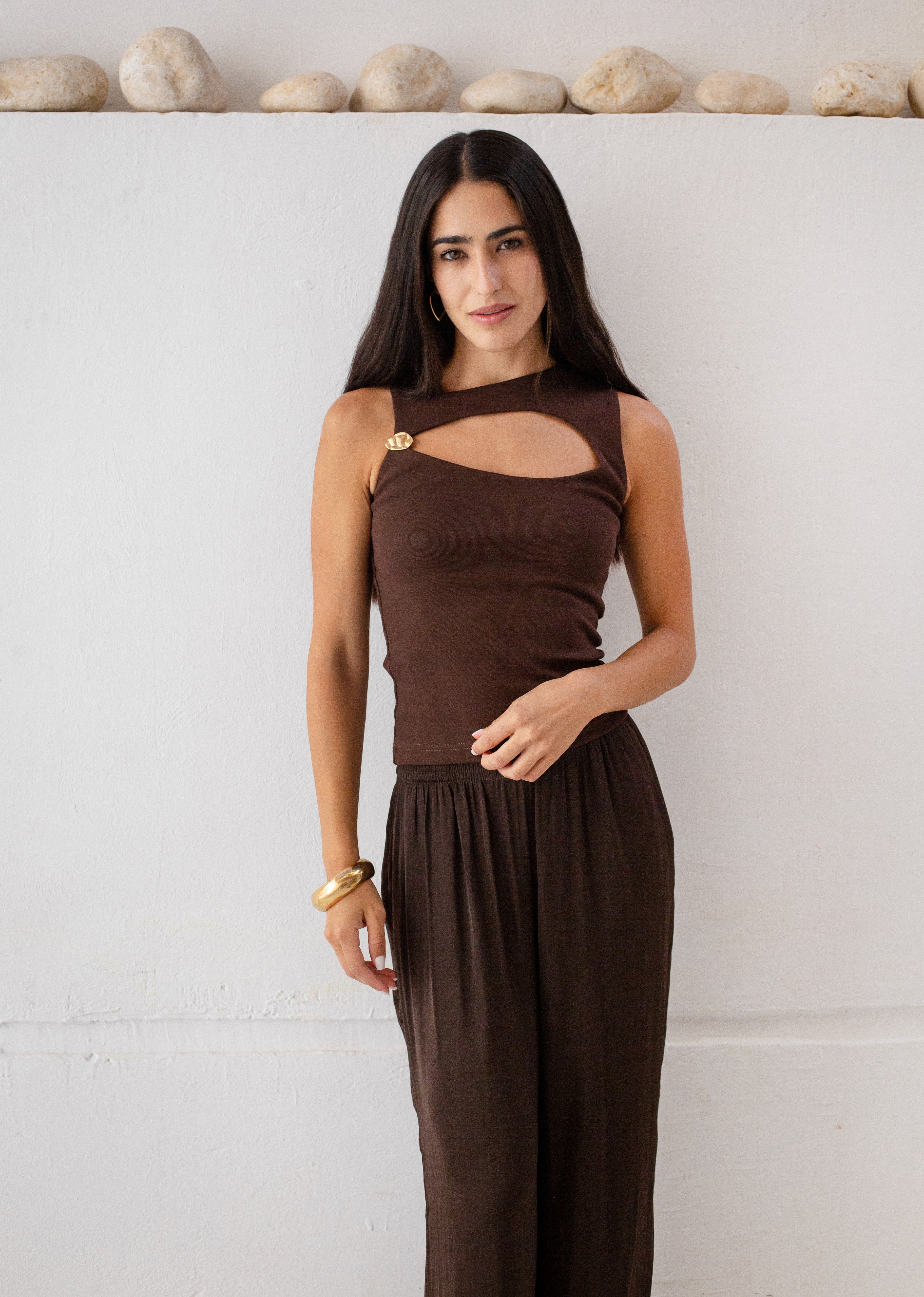 Peekaboo Top